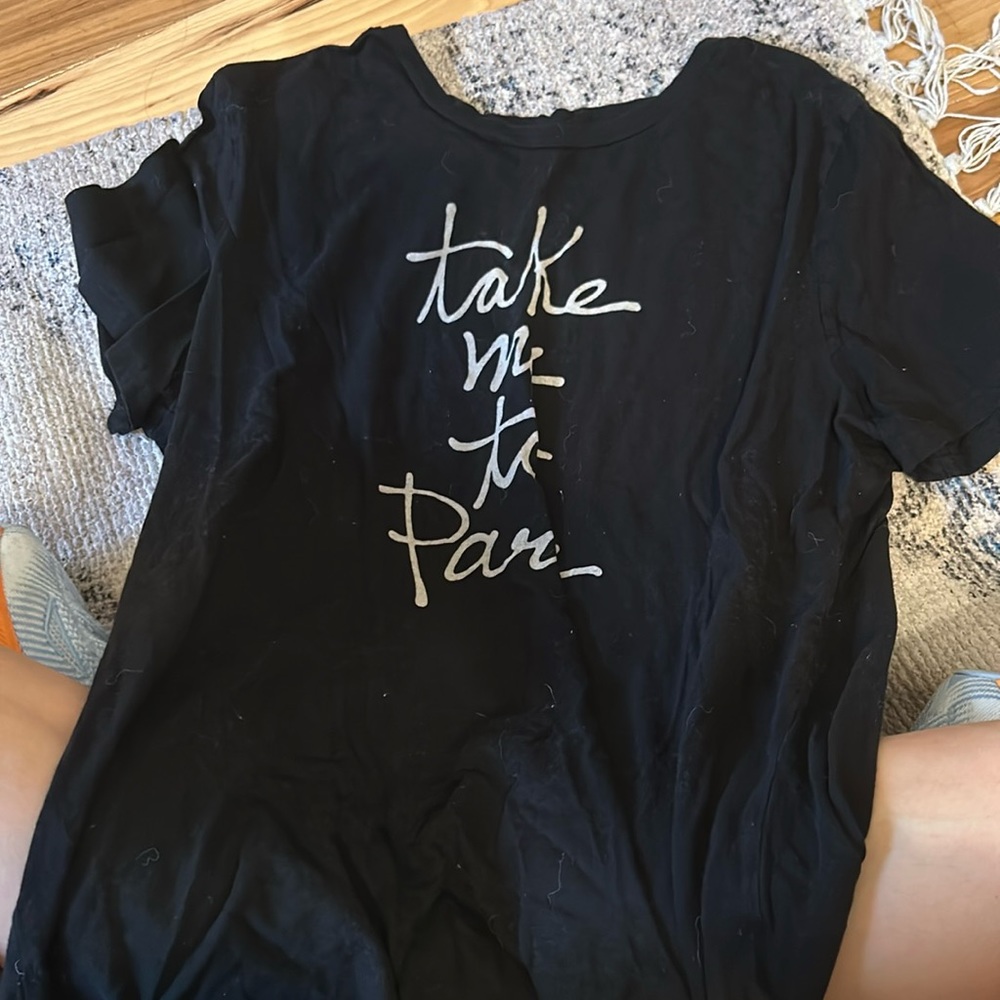 Old navy tee